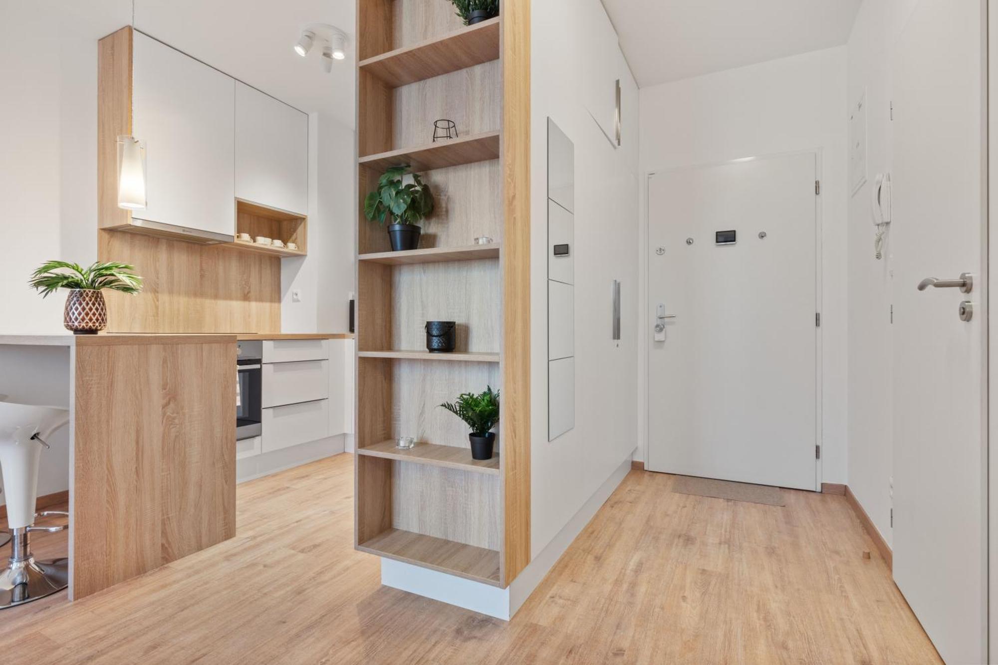 Lam Safari - Balcony - Ac - Free Parking Apartment บราติสลาวา ภายนอก รูปภาพ